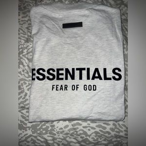 Fear of God Essentials Light Oatmeal Short Sleeve T-Shirt Size X-Large (SS22)